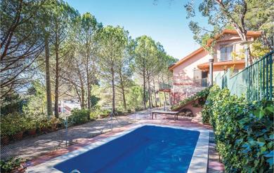 Holiday home Amazing home in Alforja with 4 Bedrooms, WiFi and Outdoor swimming pool