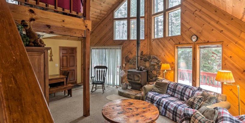Holiday home Outdoorsy Cabin Retreat Less Than 2 Mi to Donner Lake!