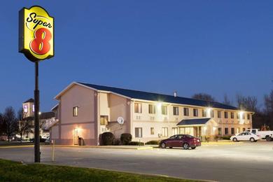 Motel Super 8 by Wyndham Danville