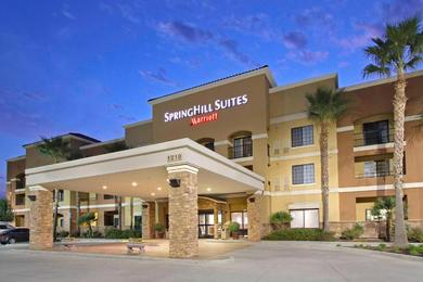 Отель SpringHill Suites by Marriott Madera