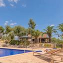 Chalet EcoFinca Hortella casa rústica con piscina y jardines