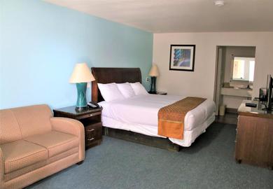 Отель Executive Inn & Suites Cuero