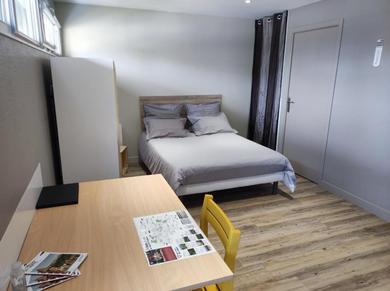 Apartments Studio des Marches de Bretagne confort entièrement rénové et bien équipé.