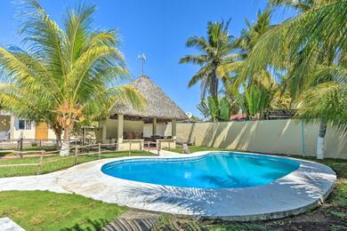 Вилла Guatemala Beachfront Villa with Direct Beach Access!