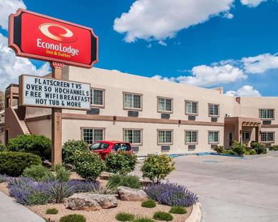 Отель Econo Lodge Inn & Suites Santa Fe
