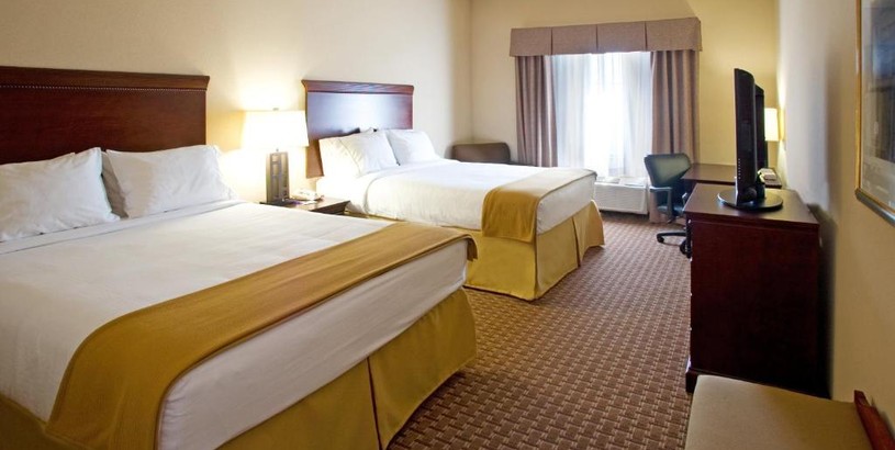 Отель Holiday Inn Express Hotel and Suites Kingsville, an IHG Hotel