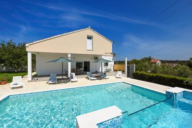 Holiday home Poolincluded - Holiday Home Anima