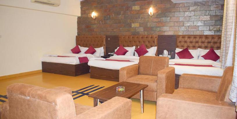 Отель Hotel V inn Sindhi Camp