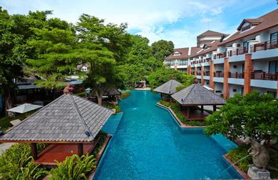 Курорт Woodlands Hotel and Resort Pattaya