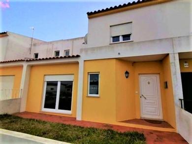 Дом отдыха 3 bedrooms house at Atouguia da Baleia 400 m away from the beach with enclosed garden and wifi
