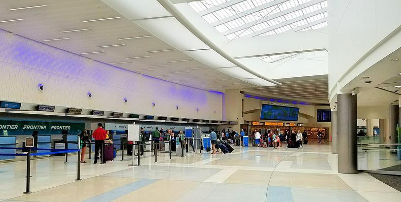 Аэропорт Коламбус Метрополитен (CSG), Колумбус, Соединенные Штаты