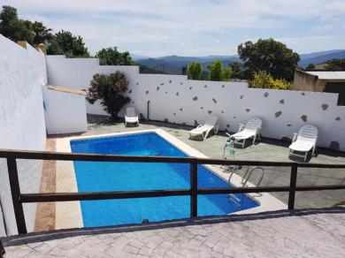 Chalet 3 bedrooms chalet with private pool enclosed garden and wifi at Algar