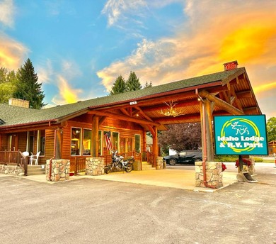 Отель The Idaho Lodge & RV Park