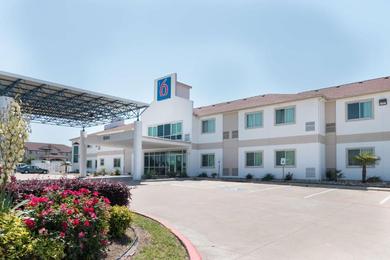 Hotel Motel 6-Hillsboro, TX