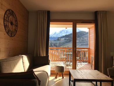 Aparthotel Luxury 2 Bedroom Apartment with view of Mont Blanc