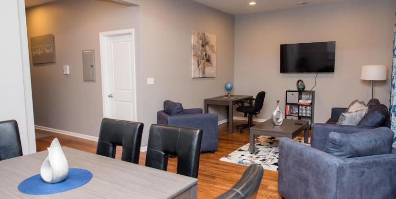 Apartments Amazing Stay at Exquisite 2BR apartment with Self Check-in, Near Downtown