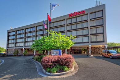 Отель Hilton Knoxville Airport