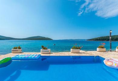 Holiday home Bungalows with pool Dream of Kornati