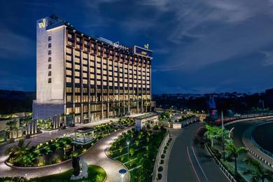 Hotel Taj Lakefront Bhopal