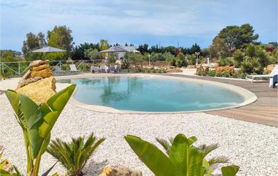  Amazing Home In Marinella Di Selinunte With Outdoor Swimming Pool, Private Swimming Pool And 5 Bedrooms