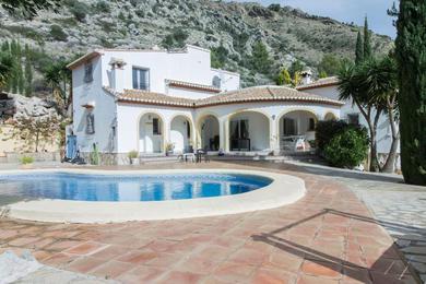Villa Spacious 3-bedroom villa with private pool in Benigembla, Spain.
