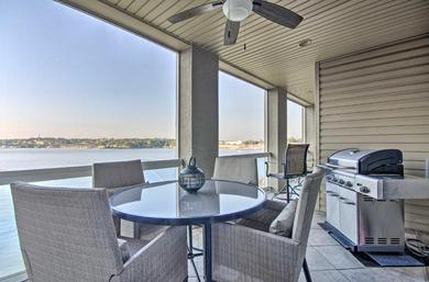 Apartments Lands End Condo with Resort Perks and Balcony!
