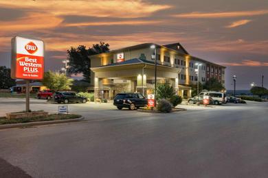 Hotel Best Western Plus Shamrock Inn & Suites