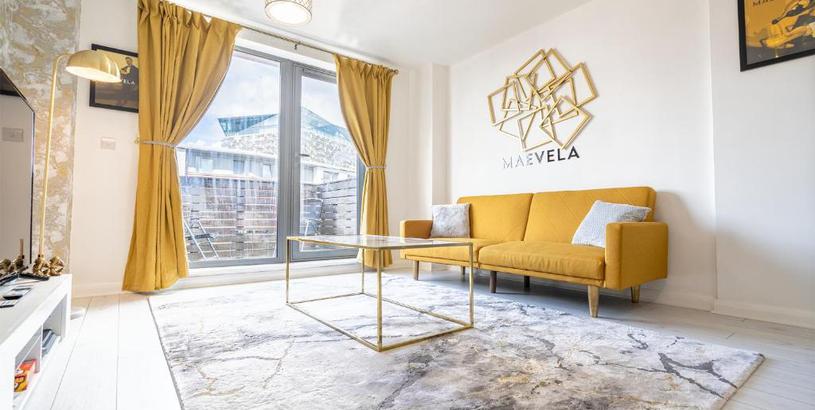 Апартаменты MAEVELA Apartments - Ultra Lavish Luxury 2 Bed Apartment City Centre - With BALCONY - FREE SECURE PARKING - PS4 & Smart TV's