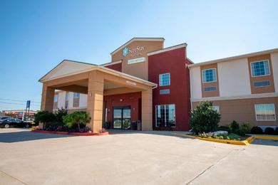 Отель SureStay Plus Hotel by Best Western Owasso Tulsa North