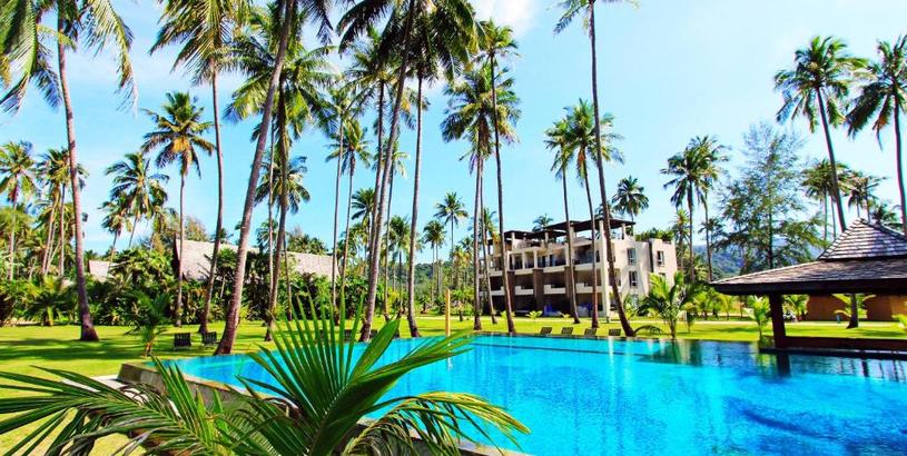 Resort Beachfront Apartments at Siam Royal View Resort.