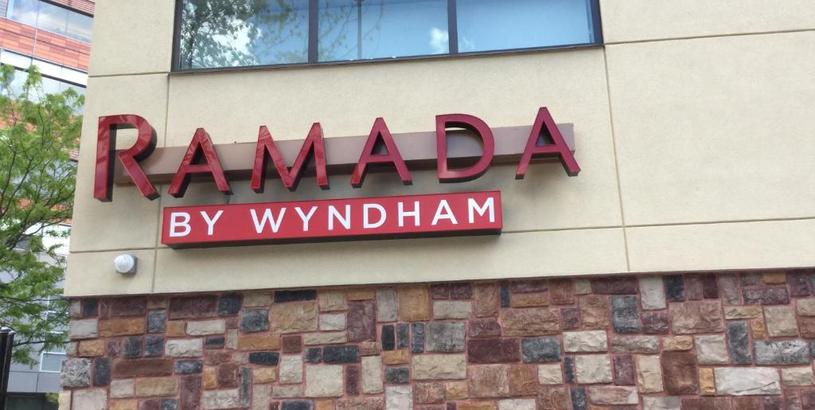 Отель Ramada by Wyndham Bronx Terminal