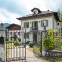 Вилла Inviting Villa in Lanzo d Intelvi with Library and Garden