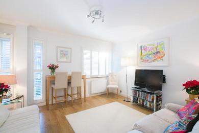 Apartments Sublime 1 bed flat with Thames view