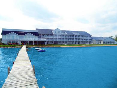 Отель Lakeside Resort & Conference Center