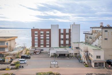 Ryokan Sakurajima Seaside Hotel