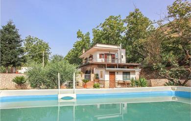 Дом отдыха Beautiful home in Castel San Giorgio with 3 Bedrooms, WiFi and Outdoor swimming pool