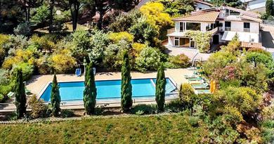 Вилла Montelupo Fiorentino Villa Sleeps 17 Pool Air Con