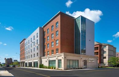 Отель Hampton Inn & Suites-Worcester, MA