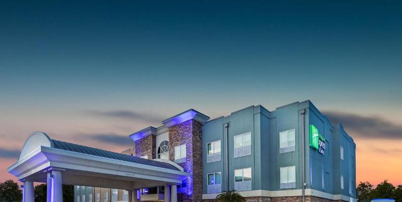 Отель Holiday Inn Express & Suites Rockport - Bay View, an IHG Hotel