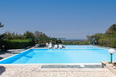 Вилла Villa vista mare con piscina 8 camere 4 bagni m450
