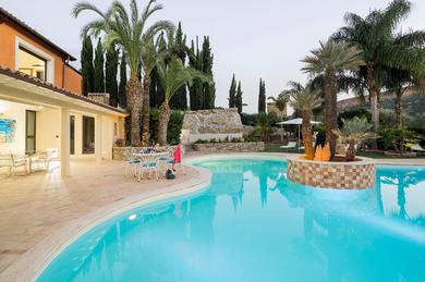 Villa Agrigento Villa Sleeps 10 Pool Air Con WiFi