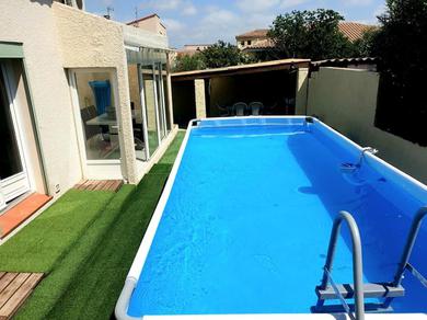 Villa Villa avec piscine et jardin arboré, 7 personnes