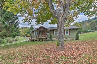 Holiday home Charming Retreat, 13 Mi to Grandfather Mtn!