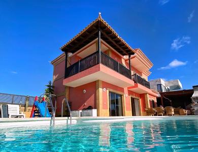 Villa Luxury 5 star Villa Violetta with amazing sea view, jacuzzi and heated pool