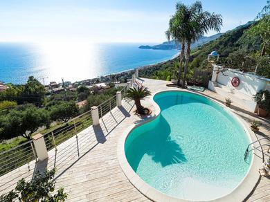 Villa Villa with panoramic sea view pool a few km from Taormina