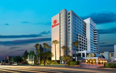 Отель Hilton Woodland Hills/ Los Angeles