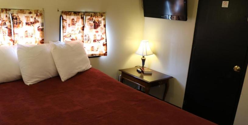 Мотель Red Caboose Motel & Restaurant