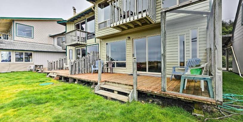 Дом отдыха Sanderling Sea Cottages, Unit 3 with Private Balcony