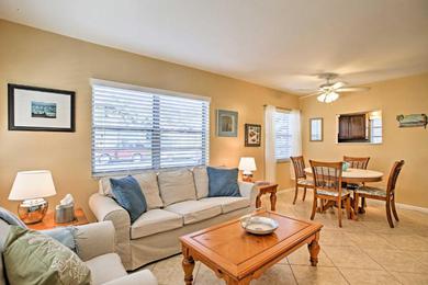 Апартаменты Charming 2BR Lake Worth Condo Steps from the Water
