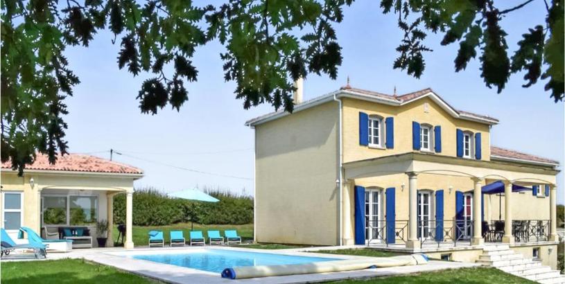 Дом отдыха Awesome home in Montaigu de Quercy with Outdoor swimming pool, WiFi and Private swimming pool